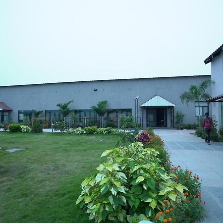 One Resorts & Convention Annavaram Esterno foto